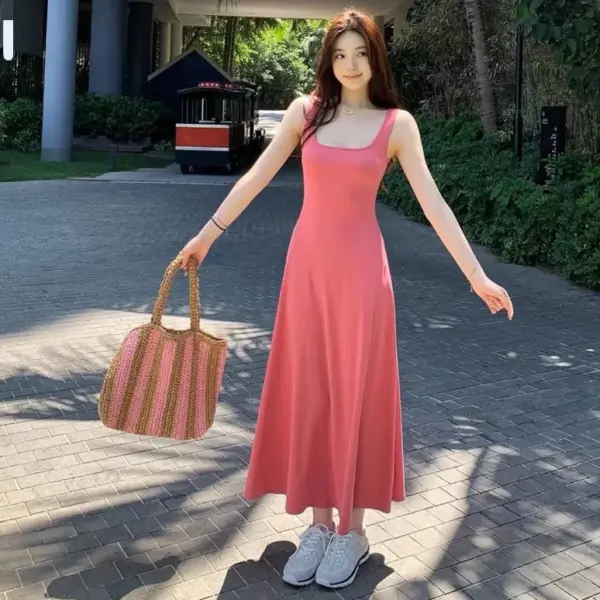 ชุดเดรสกล้ามตัวยาว ทรงเอเข้ารูป ผ้าเรย่อนเนื้อหนานุ่มสุดๆ