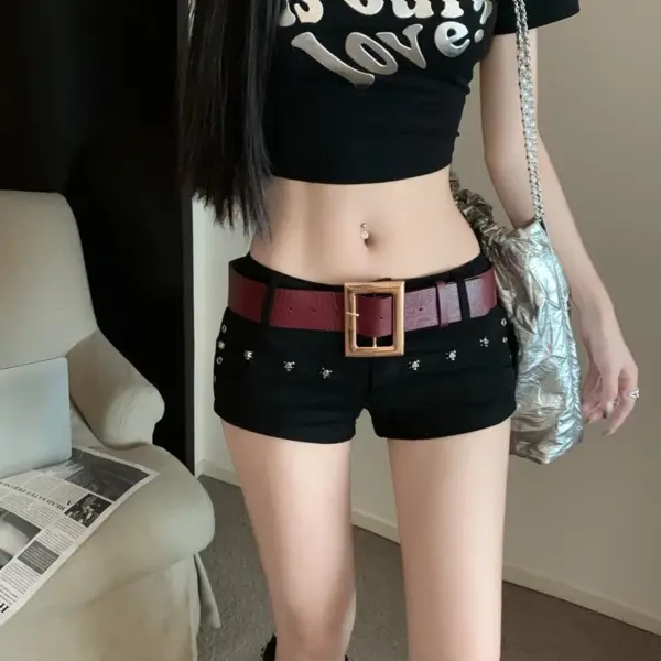 กางเกงขาสั้นผู้หญิงประดับหมุด เอวต่ำ