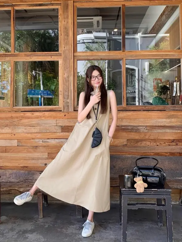 เดรสเกาหลียาว แขนกุดมินิมอล